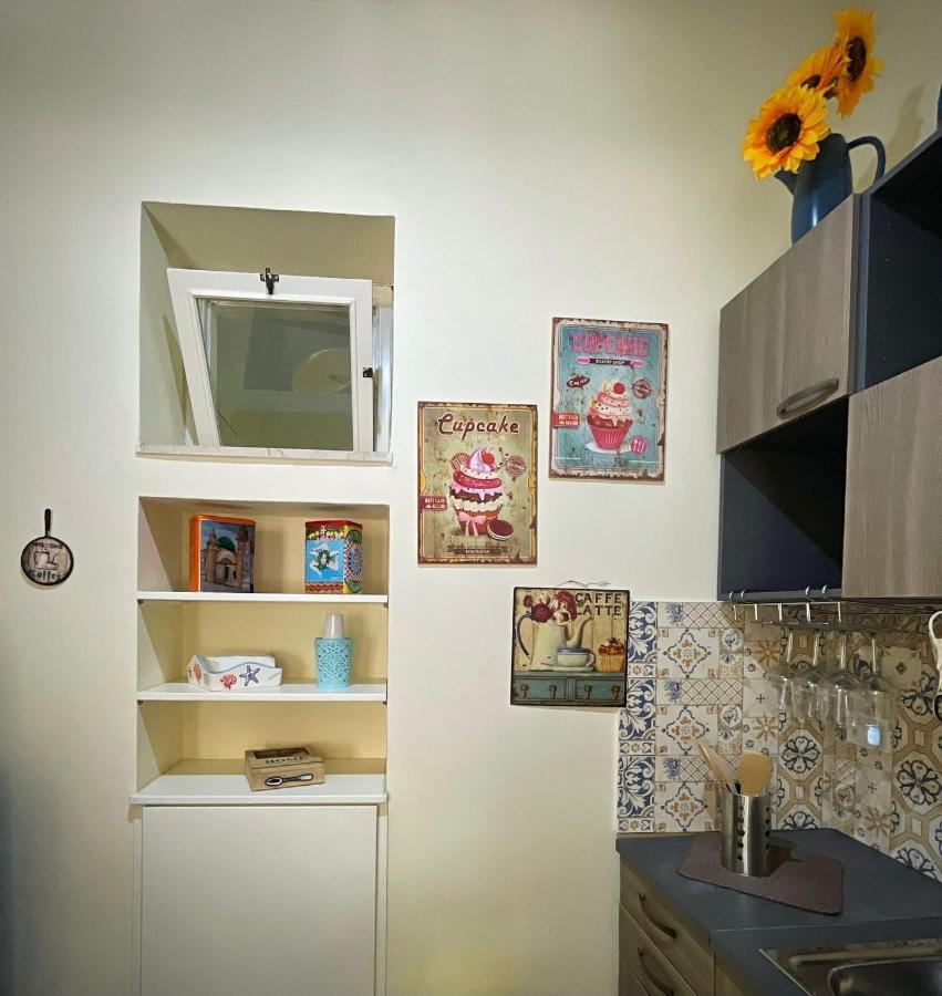 La Trinacria Mare Apartment Palermo Bagian luar foto