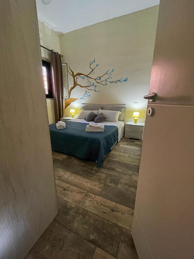 La Trinacria Mare Apartment Palermo Bagian luar foto