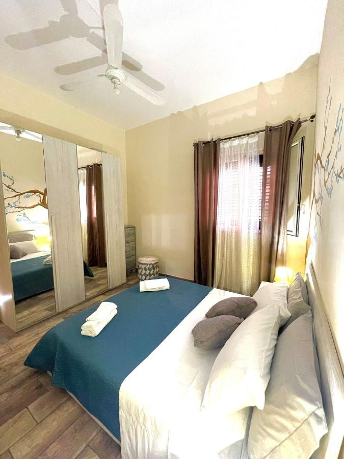 La Trinacria Mare Apartment Palermo Bagian luar foto