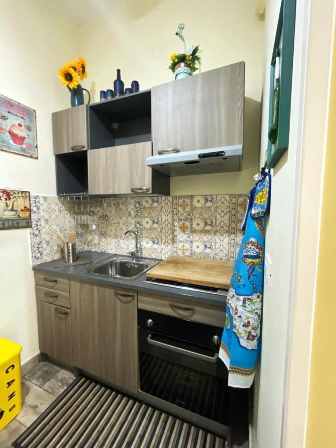 La Trinacria Mare Apartment Palermo Bagian luar foto